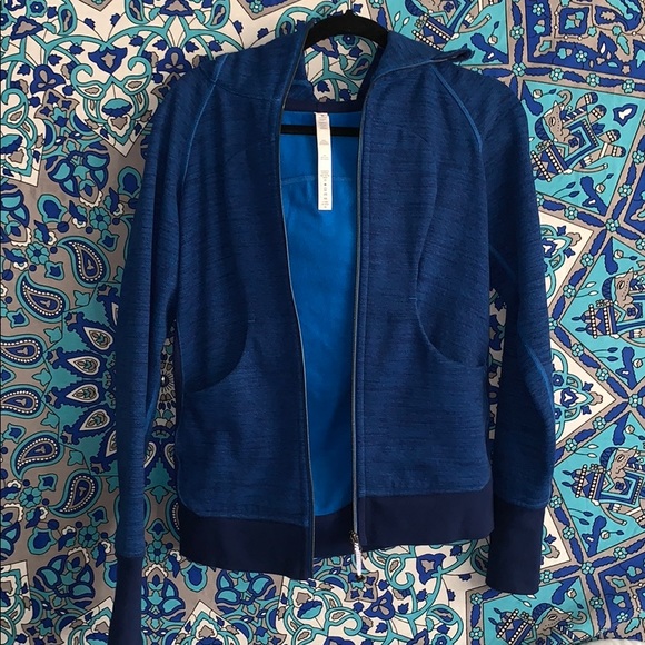 lululemon athletica Tops - Lululemon Scuba Hoodie